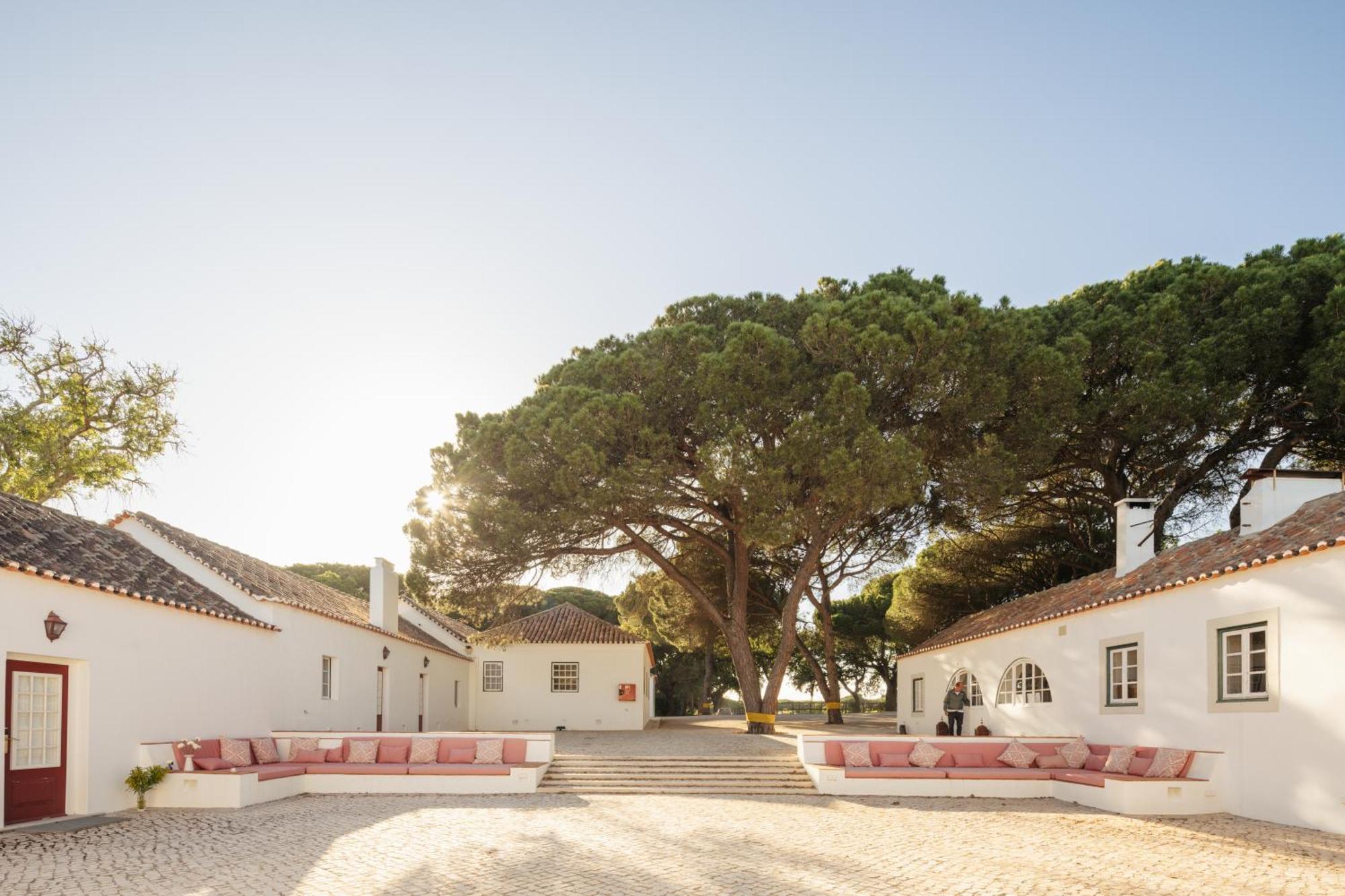 Herdade Do Peru Pateo Villas アゼイタオン エクステリア 写真